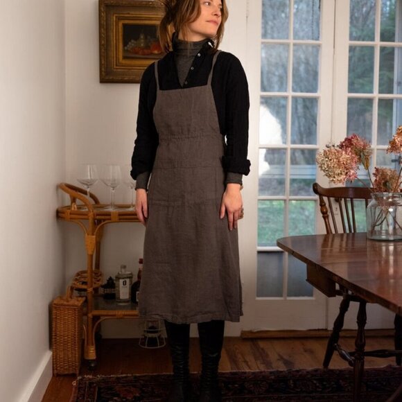 NWT Artemesia Apron Dress 100% Linen Apron Dress Granite Gray One Size Homestead - Picture 1 of 13